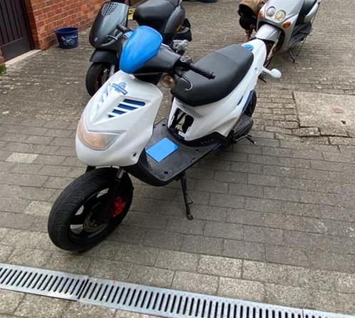 MBK CRACKER RACE (kijk beschrijving), Fietsen en Brommers, Scooters | Overige merken, Zo goed als nieuw, Klasse B (45 km/u), Tweetakt