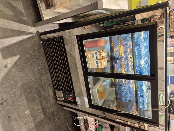 Vitrinekoelkast te koop, Elektronische apparatuur, Koelkasten en IJskasten, Gebruikt, Zonder vriesvak, 150 tot 200 liter, 85 tot 120 cm