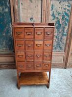 Commode et armoire à pharmacie, années 1930., Enlèvement