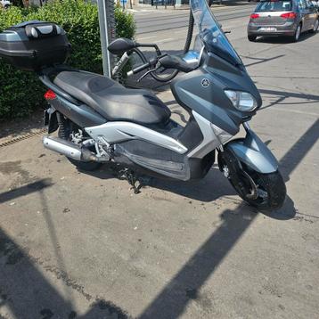 Xmax 250  beschikbaar voor biedingen