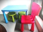 Mammut tafeltje, stoeltje en 2 krukjes, Kinderen en Baby's, Kinderkamer | Tafels en Stoelen, Ophalen, Gebruikt, Tafel(s) en Stoel(en)