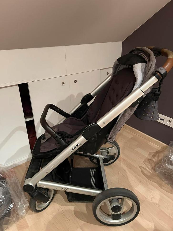 Mutsy iGo kinderwagen, Kinderen en Baby's, Kinderwagens en Combinaties, Gebruikt, Kinderwagen, Mutsy, Met reiswieg, Ophalen