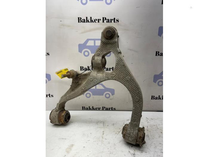 Draagarm onder rechts-voor van een Dodge RAM, Auto-onderdelen, Ophanging en Onderstel, Dodge, Gebruikt, 3 maanden garantie