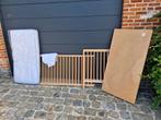 Babybed in hout en toebehoren, Kinderen en Baby's, Ophalen, Zo goed als nieuw, Matras