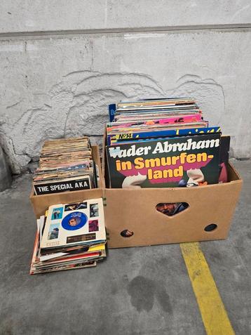 Lot lp's en single's  beschikbaar voor biedingen