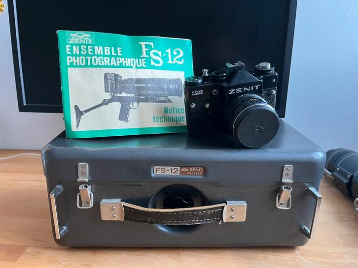 Kit Zenit FS-12, Audio, Tv en Foto, Fotocamera's Analoog, Gebruikt, Ophalen
