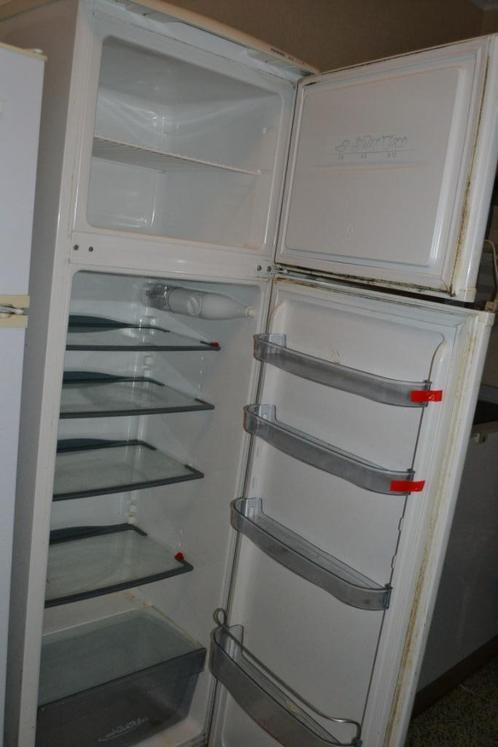 Grote Frigo met vriesvak, Elektronische apparatuur, Koelkasten en IJskasten, Zo goed als nieuw, Met vriesvak, Ophalen