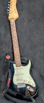 Fenders Stratocaster style electric guitar and fenders front, Muziek en Instrumenten, Snaarinstrumenten | Gitaren | Elektrisch