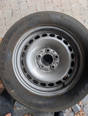 Autowielen of aanhanger wielen 15 inch beschikbaar voor biedingen
