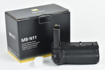 Nikon Power Battery Pack MB-N11 + 2 batterij  EN-EL15 beschikbaar voor biedingen