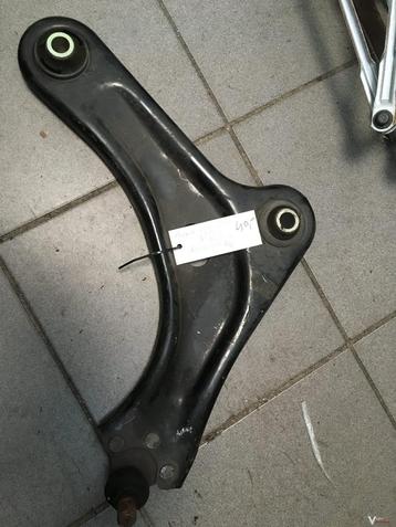 Peugeot 208 bjr '13 draagarm Rechtsvoor beschikbaar voor biedingen