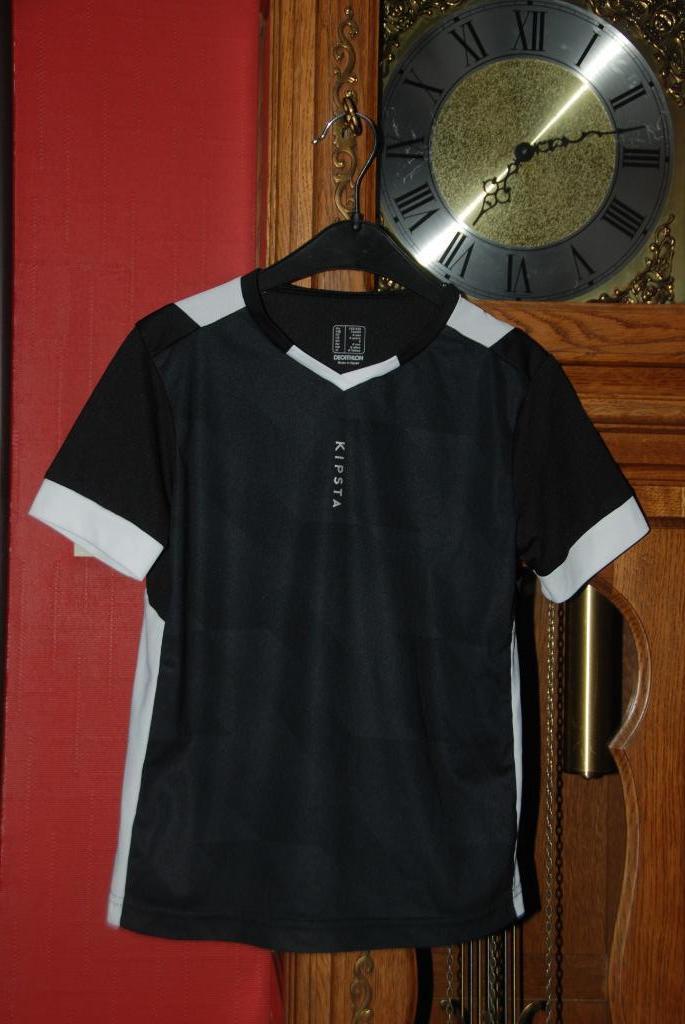 Zwart-wit sportjack „Kipsta” T125/132 cm of 8A, Kinderen en Baby's, Kinderkleding | Maat 128, Zo goed als nieuw, Jongen of Meisje