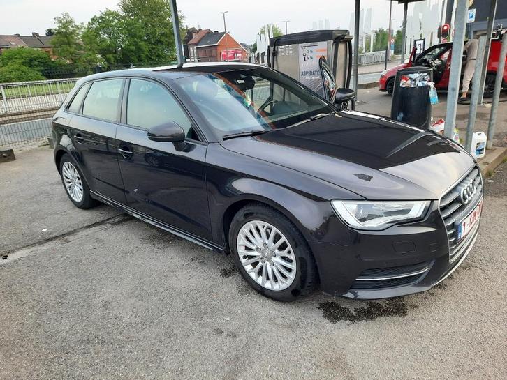 A3 Sportback 1.6 TDi, Auto's, Audi, Particulier, A3, ABS, Achteruitrijcamera, Adaptieve lichten, Airbags, Bluetooth, Boordcomputer