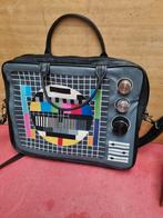 Sac television, Bijoux, Sacs & Beauté, Enlèvement