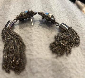 Ooringgen beschikbaar voor biedingen