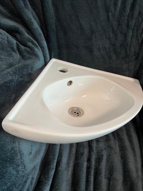 Driehoekige spoelbak, Doe-het-zelf en Bouw, Sanitair, Zo goed als nieuw, Wastafel, Ophalen