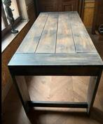 Stoere massieve tafel, Tuin en Terras, Ophalen, Zo goed als nieuw