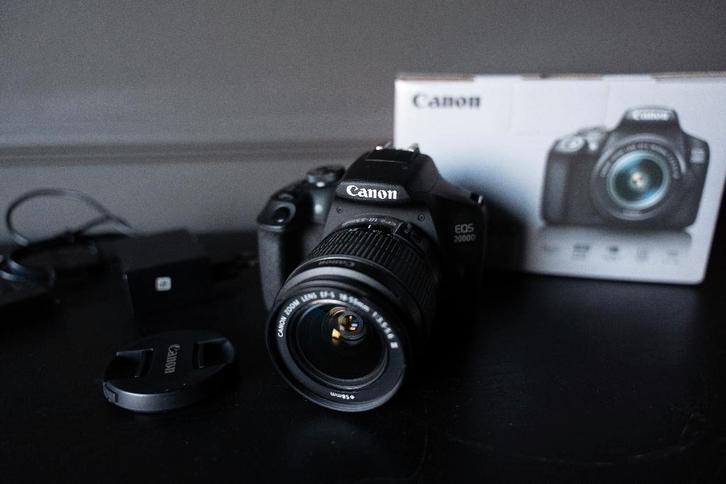 Canon 2000D + 18-55, zo goed als nieuw, Audio, Tv en Foto, Fotocamera's Digitaal, Zo goed als nieuw, Canon, Ophalen