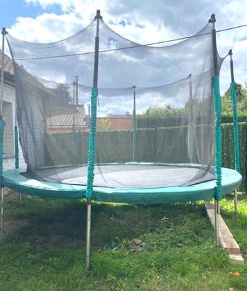 Trampoline Nova diamètre 360cm  d occasion en bonne état beschikbaar voor biedingen