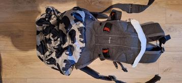 Draagzak babybjorn + regenhoes+ zeverdoekje beschikbaar voor biedingen