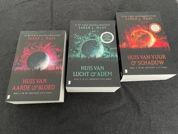 Sarah J Maas - Crescent City beschikbaar voor biedingen