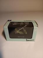 Vespa 125  1:32 Die cast, Hobby en Vrije tijd, Modelauto's | 1:32, Ophalen of Verzenden, Overige typen, Overige merken