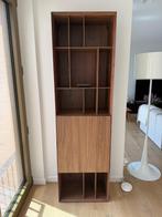 Prachtige boekenkast in walnoot - splinternieuw, Huis en Inrichting, Kasten | Boekenkasten, Ophalen, Overige materialen, Met deur(en)