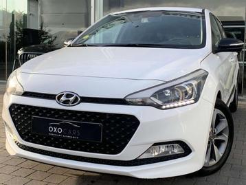 Hyundai i20 1.1 CRDi Blackline / Clim Auto / Cruise / PDC beschikbaar voor biedingen