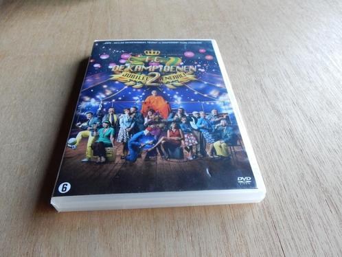 nr.1150- Dvd: de kampioenen: jubilee general! - komedie, Cd's en Dvd's, Dvd's | Komedie, Zo goed als nieuw, Actiekomedie, Vanaf 6 jaar