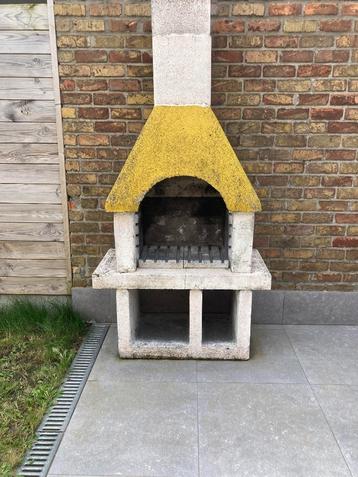 Barbecue beschikbaar voor biedingen