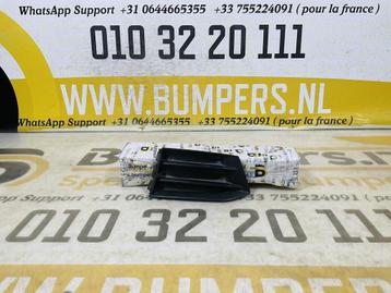 Bumper Rooster Audi A3 8V Sedan Recht Rooster Grill 2-M6-980 beschikbaar voor biedingen