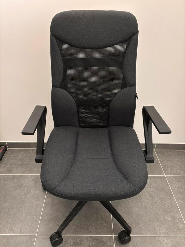 Ergonomische bureaustoel Topstar, Maison & Meubles, Chaises de bureau, Comme neuf, Chaise de bureau, Noir, Ergonomique, Enlèvement