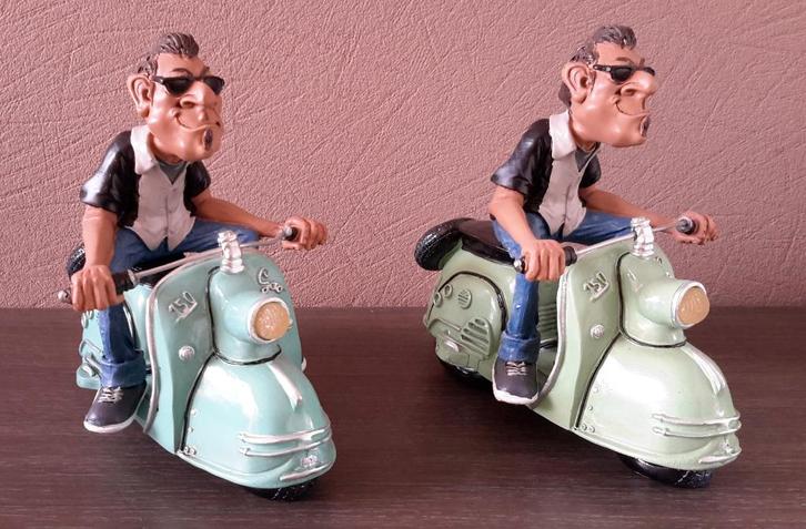 Lot / partij beelden man op Vespa scooter ( NIEUW in doos ), Verzamelen, Beelden en Beeldjes, Nieuw, Ophalen of Verzenden
