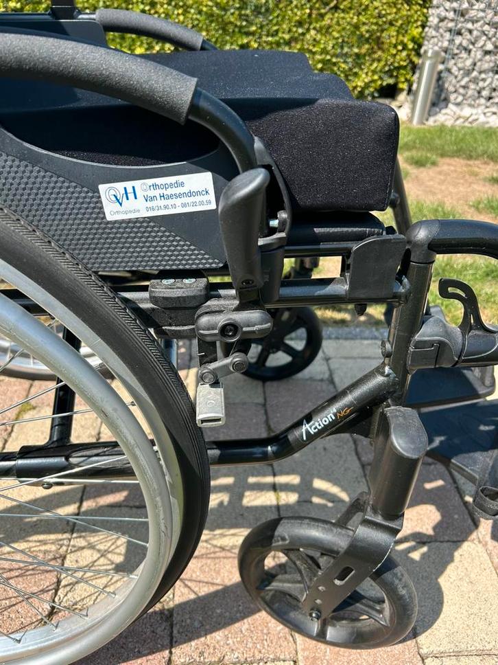 Invacare Action4 NG rolstoel met kussen a 160€, Diversen, Rolstoelen, Zo goed als nieuw, Inklapbaar, Ophalen
