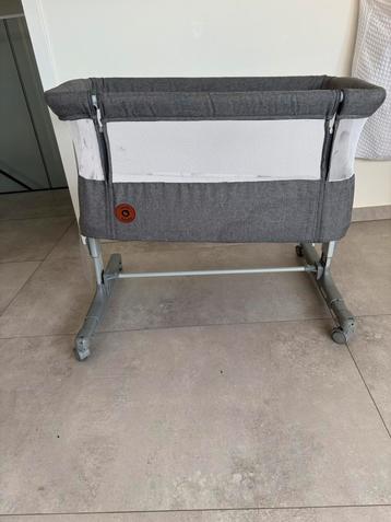 Lianelo babybed met wieg stand te koop  beschikbaar voor biedingen