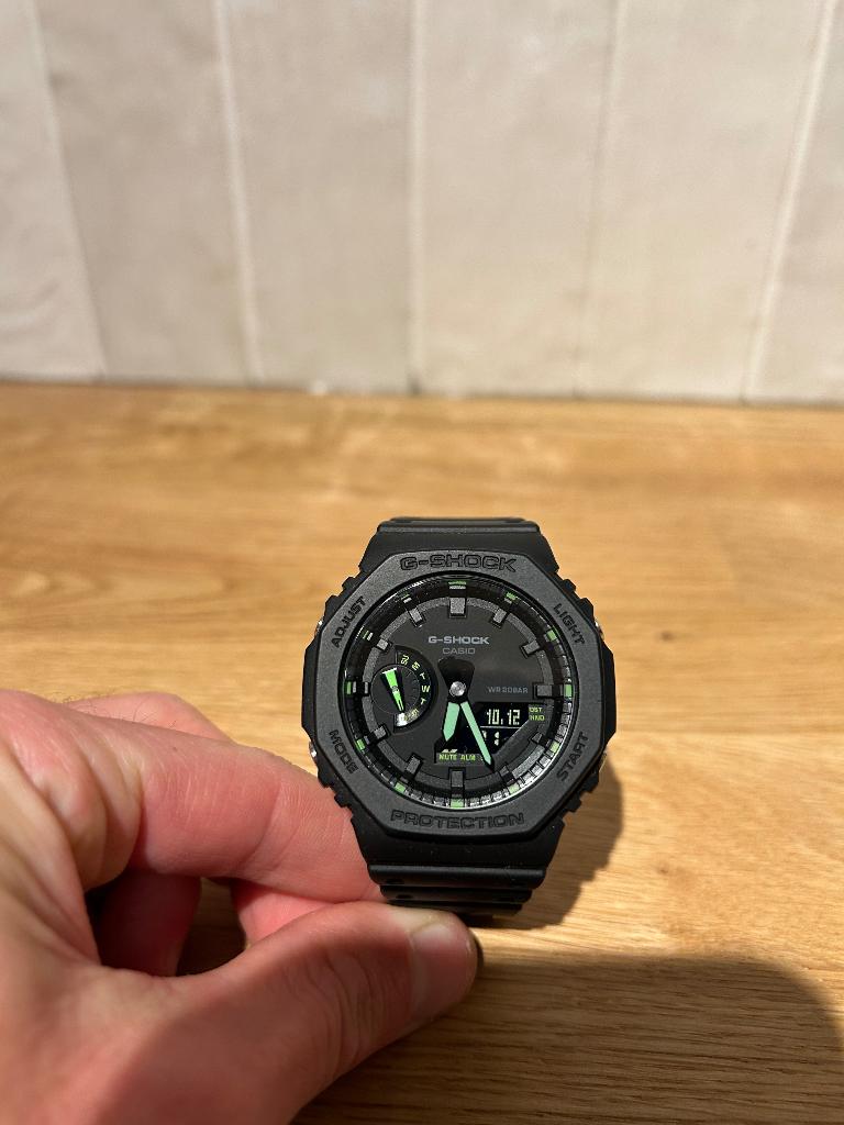 Montre Casio G-SHOCK GA-2100, Bijoux, Sacs & Beauté, Enlèvement, Comme neuf, Montre-bracelet, Casio