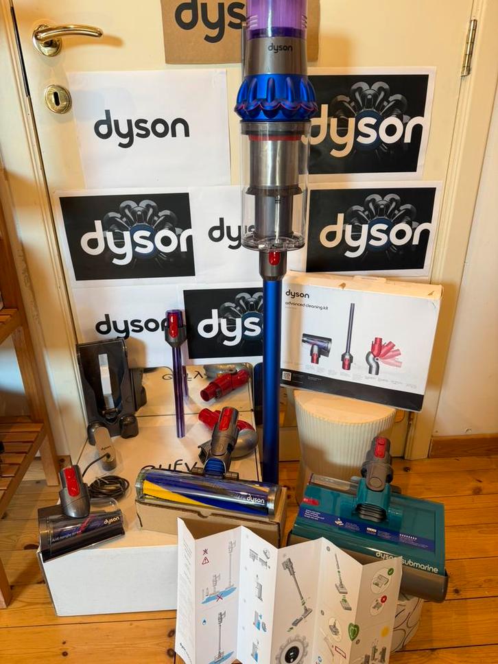 Dyson V15 Submarine en parfait état comme neuf avec accessoi, Electroménager, Aspirateurs, Comme neuf, Aspirateur, Réservoir, Enlèvement ou Envoi
