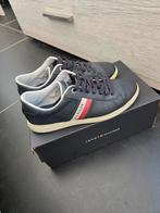Tommy Hilfiger blauw leer 40, Blauw, Tommy Hilfiger, Ophalen of Verzenden, Sneakers