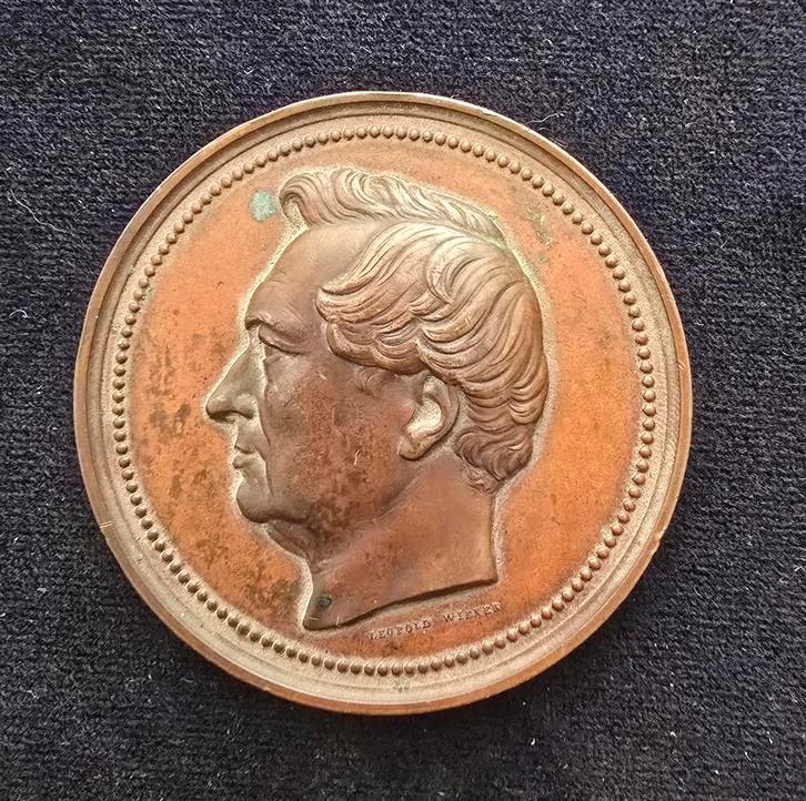 Belgische bronzen medaille door de gouverneur van Wiener (18, Postzegels en Munten, Penningen en Medailles, Brons, Ophalen of Verzenden