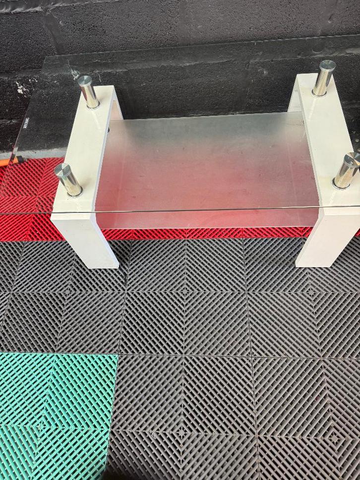 Table basse moderne en verre, Maison & Meubles, Tables | Tables de salon, Verre, Enlèvement