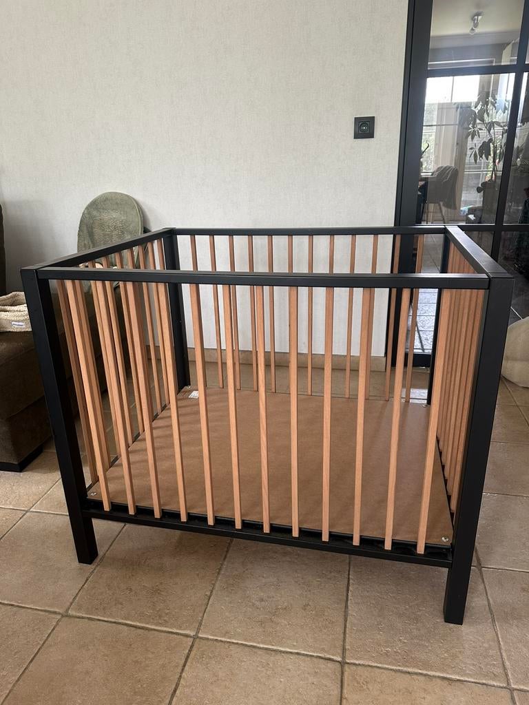 Babypark Quax black/natural wood, Kinderen en Baby's, Babyparken, Ophalen, Zo goed als nieuw