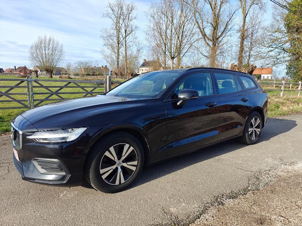 Volvo V60 D3 - très bon état, Autos, Volvo, Particulier, V60, ABS, Régulateur de distance, Airbags, Air conditionné, Alarme, Android Auto