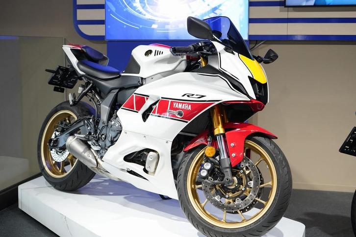 Yamaha YZF-R7 (bj 2022), Motoren, Motoren | Yamaha, Bedrijf, Super Sport, meer dan 35 kW