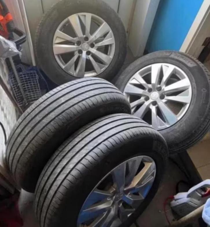 4 jantes Peugeot 3008 2021 17p Michelin primacy 4, Auto-onderdelen, Banden en Velgen, Velg(en), Zomerbanden, 17 inch, 215 mm, Terreinwagen