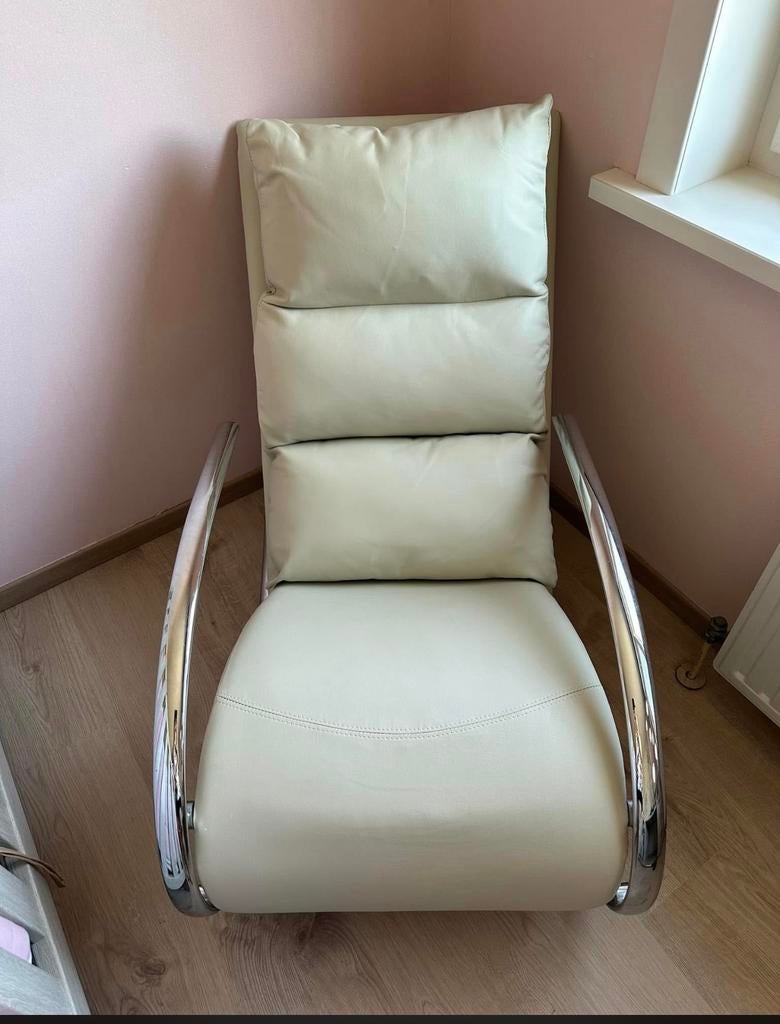 Schommelstoel, Ophalen, Zo goed als nieuw