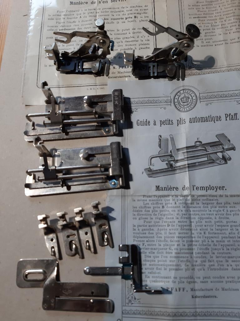 Meerdere voeten Greist voor naaimachine Pfaff, Singer, Antiek en Kunst, Antiek | Naaimachines, Ophalen of Verzenden