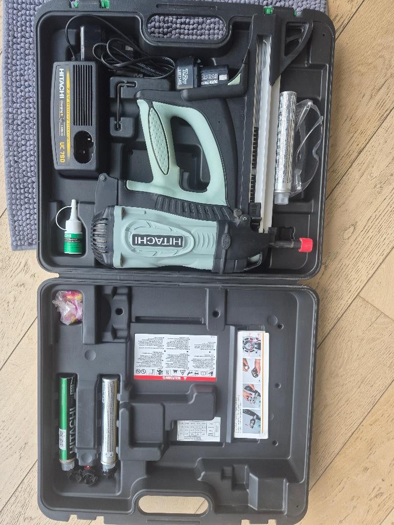 Cloueuse à beton, Bricolage & Construction, Enlèvement, Comme neuf