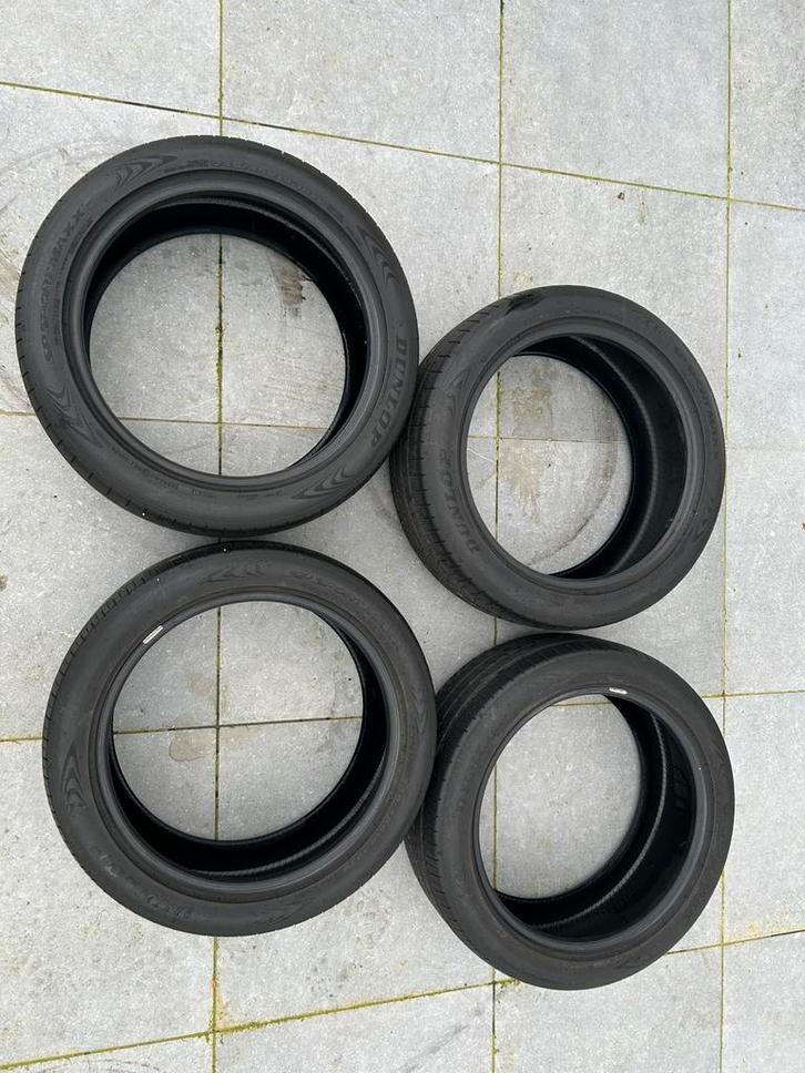 Zomerbanden Dunlop SP Sportmaxx 245 45 R19, Auto-onderdelen, Banden en Velgen, Band(en), Zomerbanden, 19 inch, 245 mm, Personenwagen