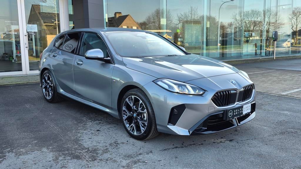 BMW 120 120i M Sport Automaat | Leder, Auto's, Gebruikt, Zwart, Leder, Bedrijf