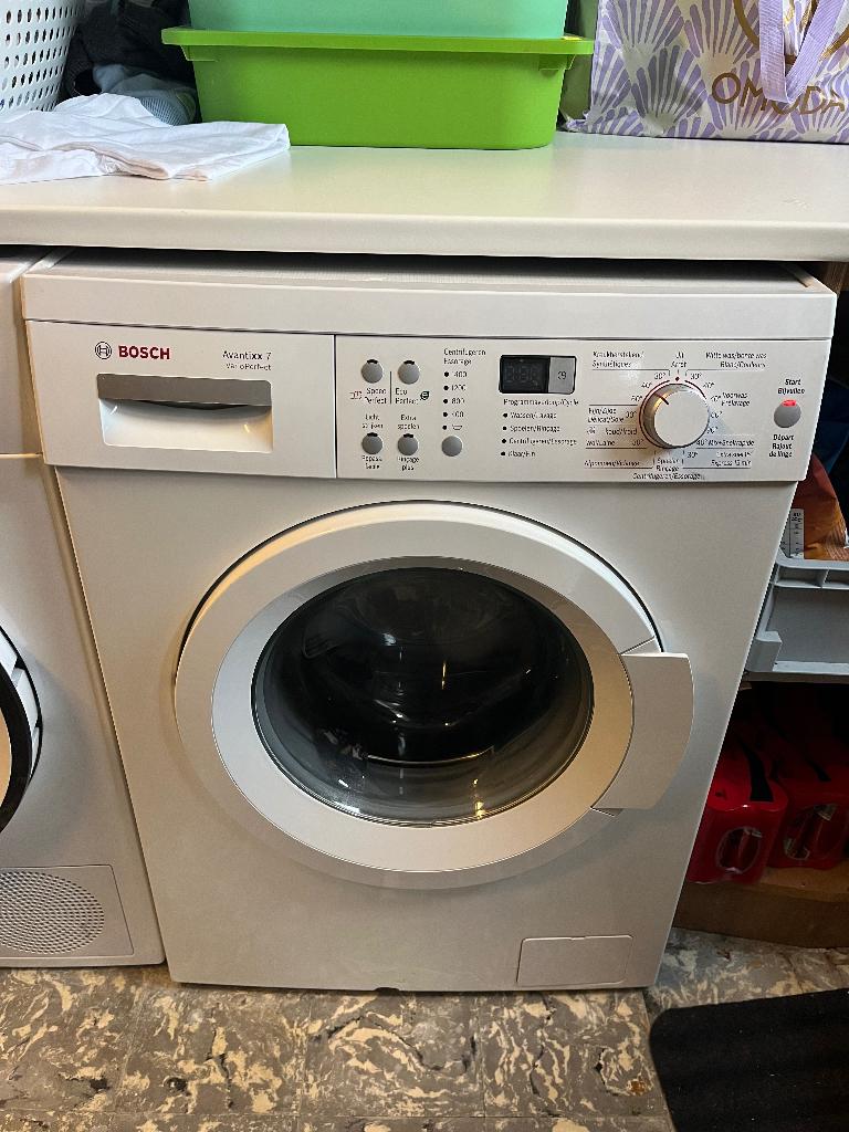 Bosch wasmachine Avantixx 7 WAQ28370FG, 1200 à 1600 tours, 6 à 8 kg, Chargeur frontal, Enlèvement
